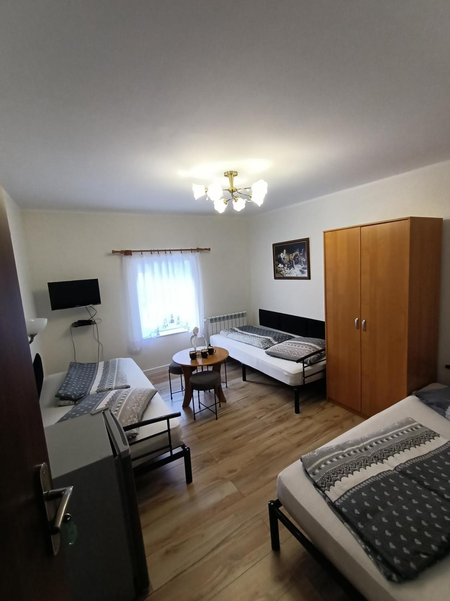 Pokoje Goscinne U Reni Wambierzyce Exterior foto